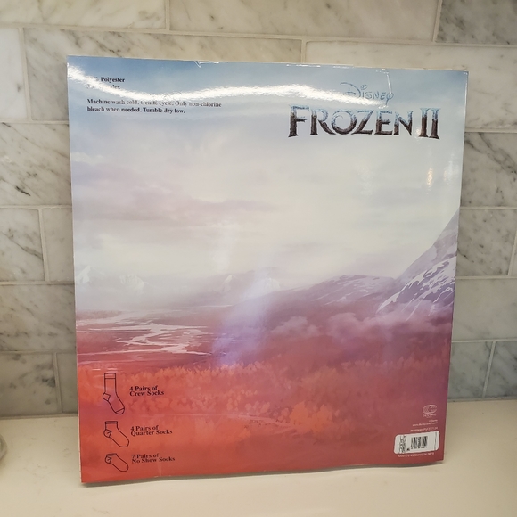 Kid's Disney Frozen Advent Calendar 15 Days Socks No Show Crew Quarter Christmas - Picture 2 of 6